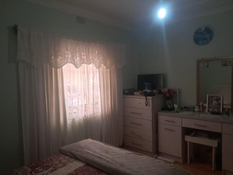 4 Bedroom Property for Sale in Avondale Western Cape